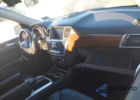 2013 Mercedes-Benz Ml 350 z USA, uszkodzony, nr VIN 4JGDA5JBXDA193572